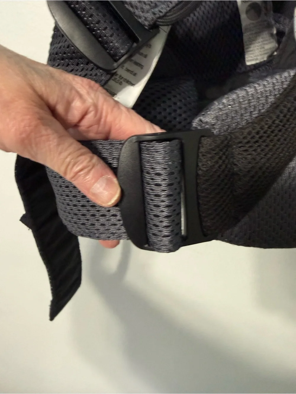 BabyBjörn Move in Anthracite - Picture 9 of 16